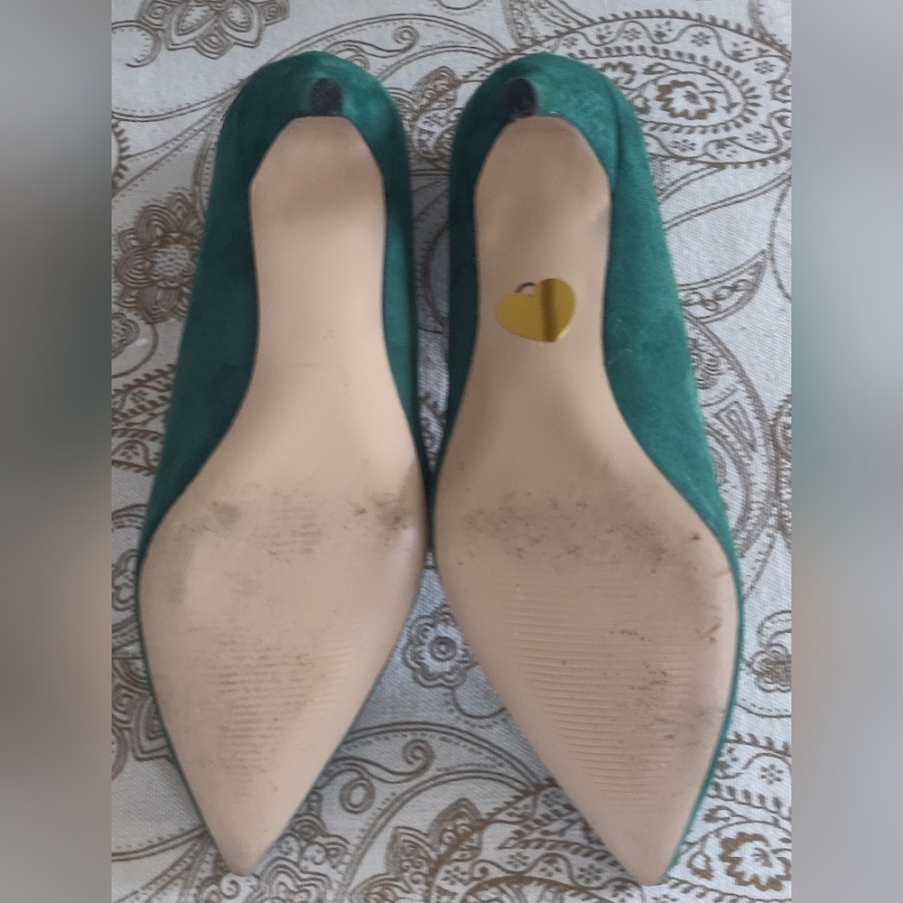 Joy In Love Green Pumps. - Picture 9 of 12